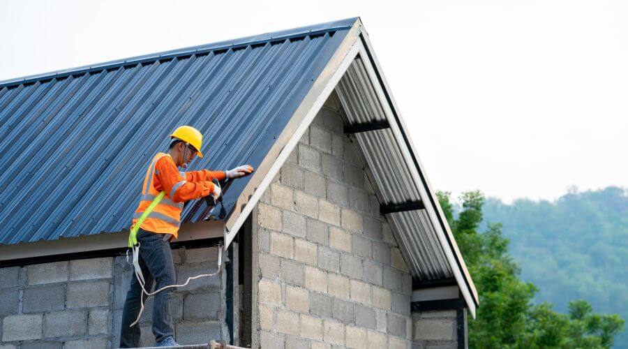 Professional gutter cleaning in Ossipee, NH